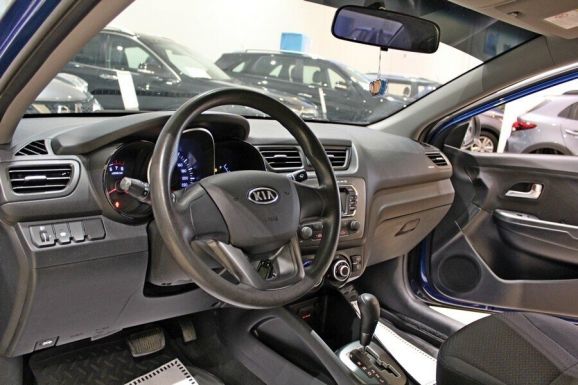 Kia Rio, 1.6 л, АТ, 2011 фото 2