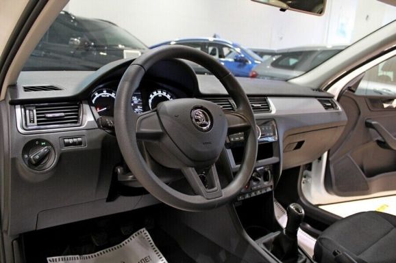 Skoda Rapid, 1.6 л, МТ, 2018 фото 2