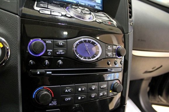 Infiniti FX, 3.7 л, АТ, 2011 фото 14