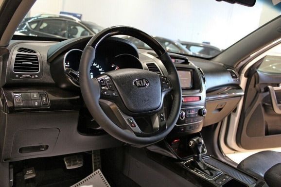 Kia Sorento, 2.4 л, АТ, 2012 фото 1