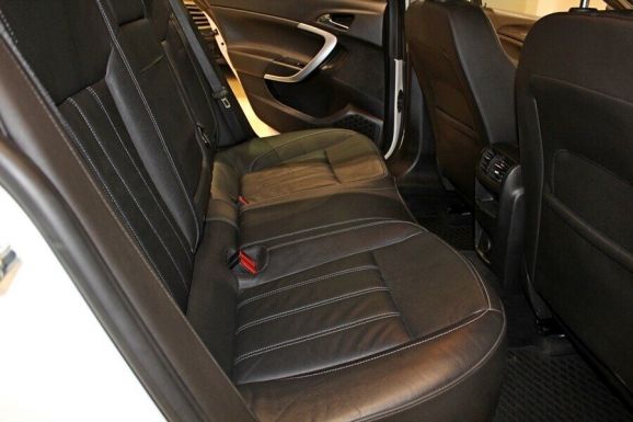 Opel Insignia, 2.0 л, АТ, 2013 фото 8