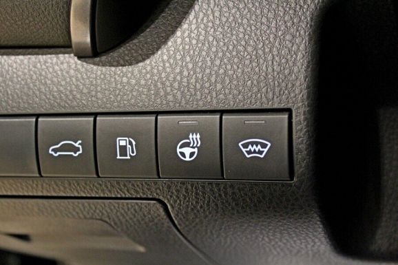 Toyota Camry, 2.5 л, АТ, 2021 фото 1
