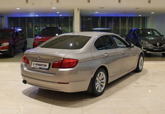 BMW 5 серии, 2.5 л, АТ, 2011 фото 4