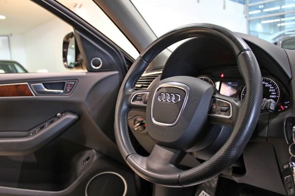 Audi Q5, 2.0 л, Робот, 2010 фото 12