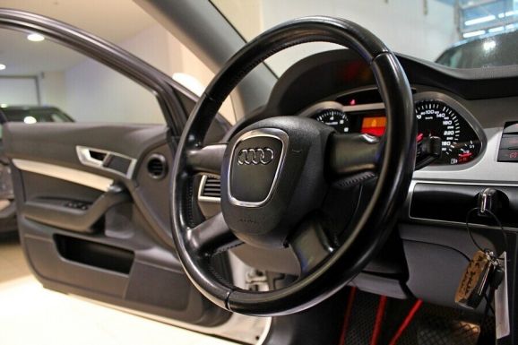 Audi A6, 2.8 л, АТ, 2010 фото 11