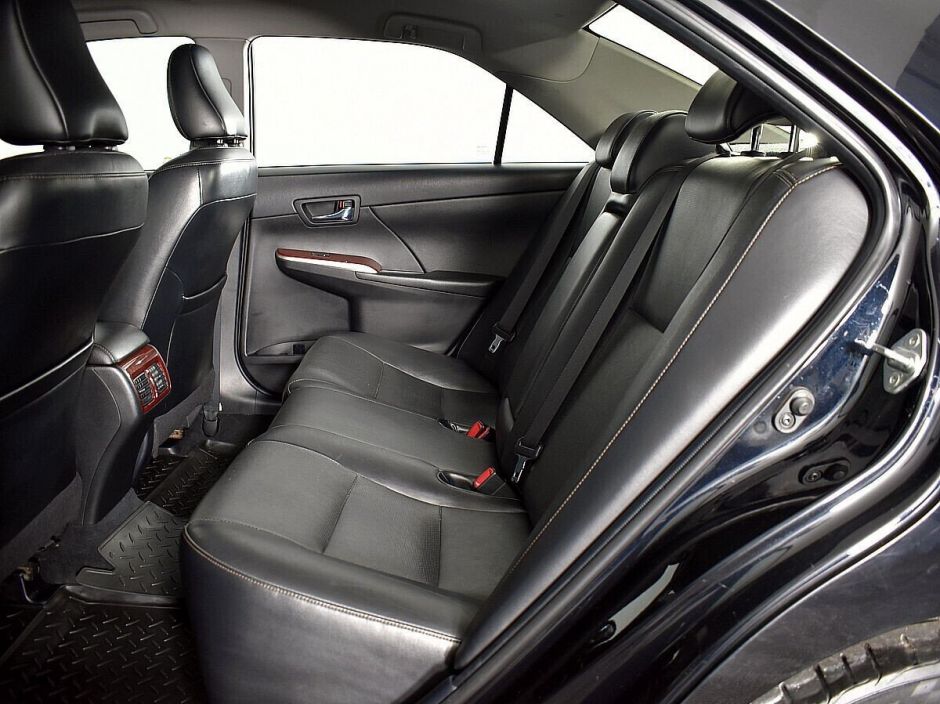 Toyota Camry, 2.5 л, АТ, 2012 фото 1