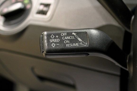 Volkswagen Passat, 2.0 л, Робот, 2009 фото 1