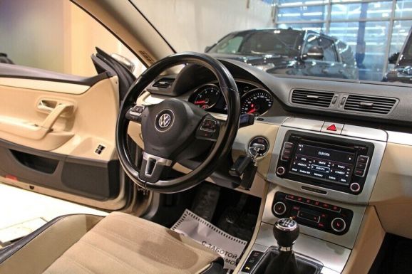 Volkswagen Passat CC, 1.8 л, МТ, 2010 фото 7