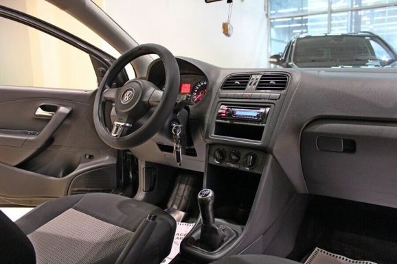 Volkswagen Polo, 1.6 л, МТ, 2014 фото 7
