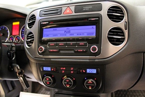 Volkswagen Tiguan, 2.0 л, АТ, 2009 фото 8