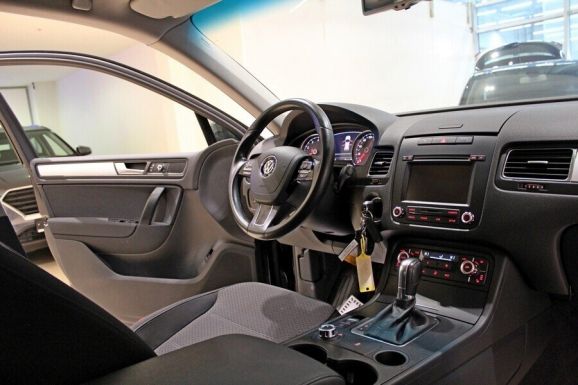 Volkswagen Touareg, 3.6 л, АТ, 2012 фото 7