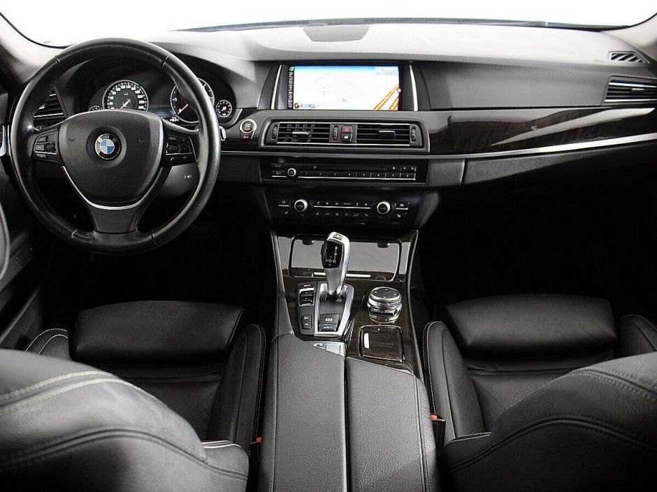 BMW 5 серии, 2.0 л, АТ, 2015 фото 8