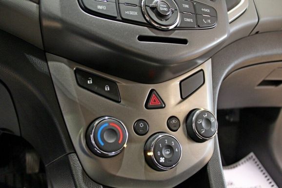 Chevrolet Aveo, 1.6 л, АТ, 2014 фото 1