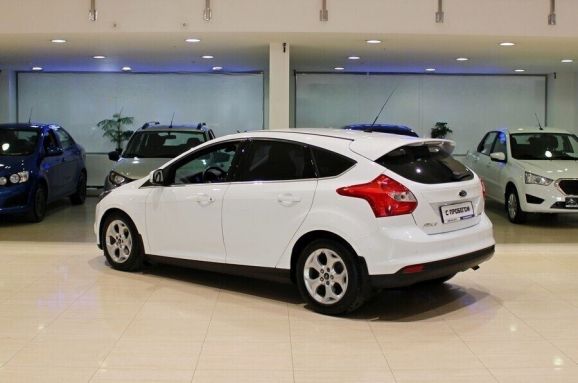 Ford Focus, 1.6 л, Робот, 2014 фото 6