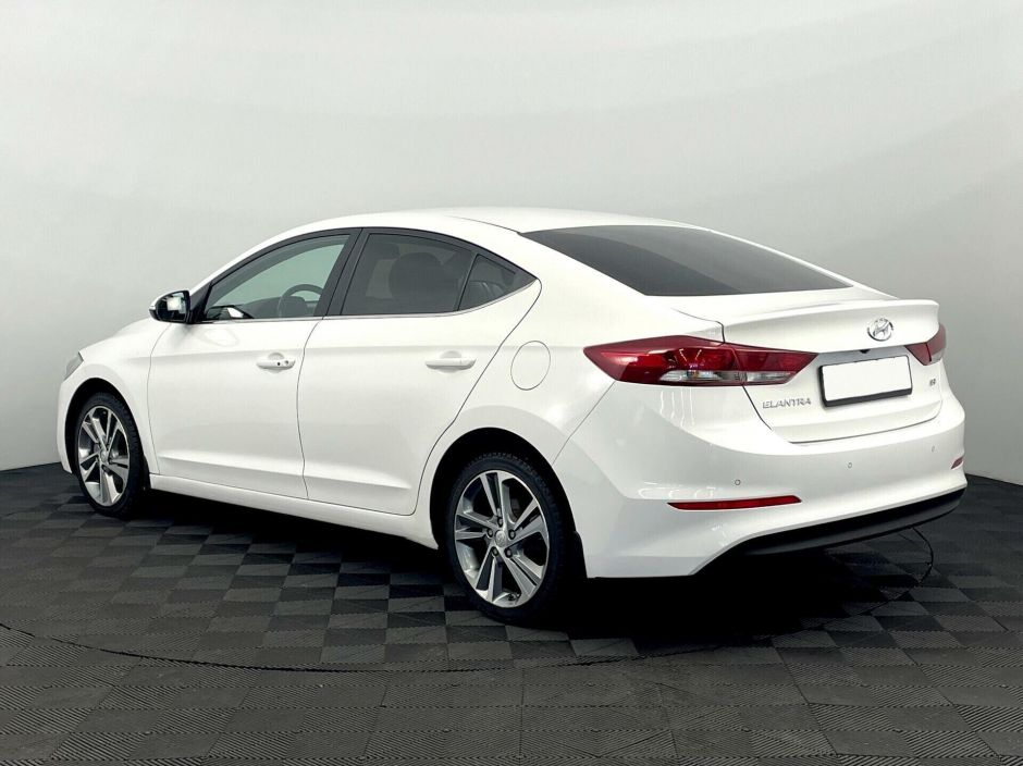 Hyundai Elantra, 2.0 л, АТ, 2017 фото 6