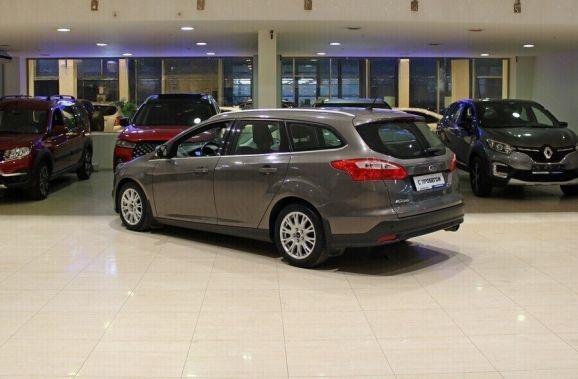 Ford Focus, 2.0 л, Робот, 2014 фото 6