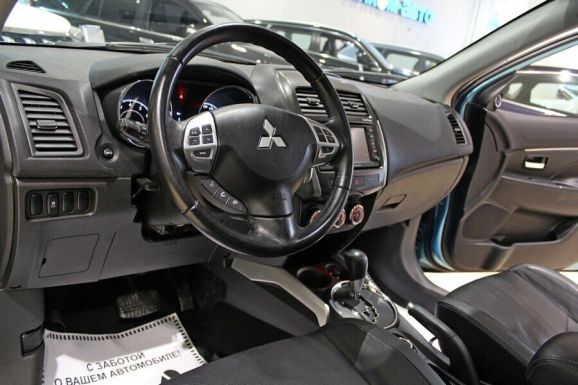 Mitsubishi ASX, 2.0 л, Вариатор, 2013 фото 12