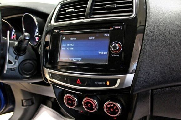 Mitsubishi ASX, 2.0 л, Вариатор, 2014 фото 10