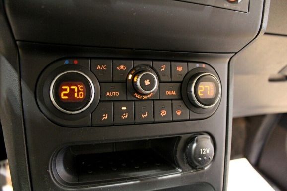 Nissan Qashqai, 1.6 л, Вариатор, 2012 фото 2