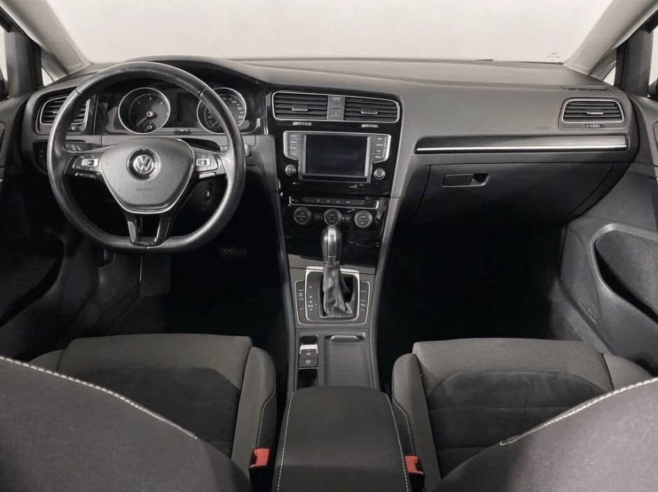 Volkswagen Golf, 1.6 л, АТ, 2016 фото 6