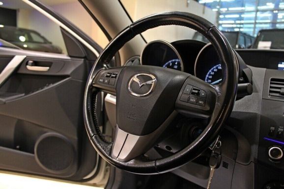 Mazda 3, 1.6 л, АТ, 2013 фото 1