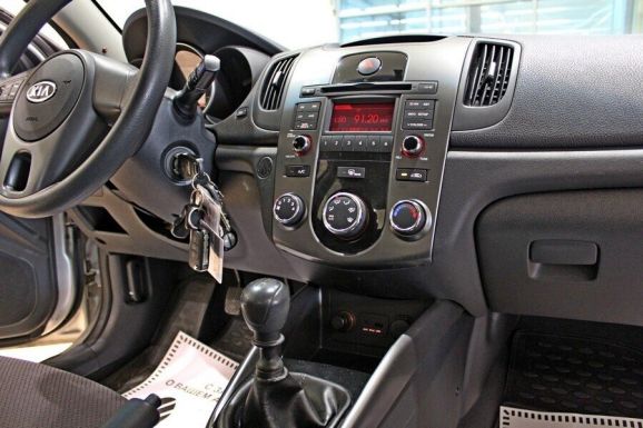 Kia Cerato, 1.6 л, МТ, 2013 фото 9