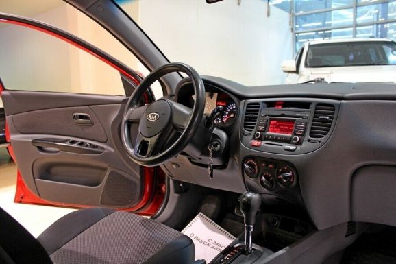 Kia Rio, 1.4 л, АТ, 2011 фото 7