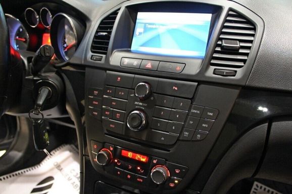 Opel Insignia, 2.0 л, АТ, 2012 фото 7