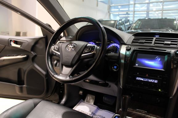 Toyota Camry, 2.5 л, АТ, 2016 фото 8