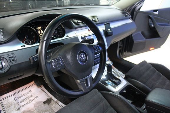 Volkswagen Passat, 1.4 л, Робот, 2010 фото 7