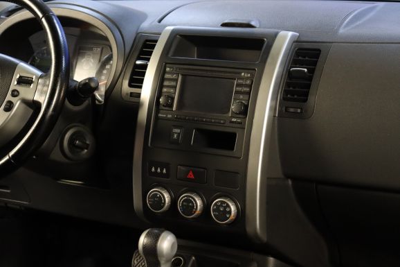 Nissan X-Trail, 2.5 л, Вариатор, 2012 фото 1