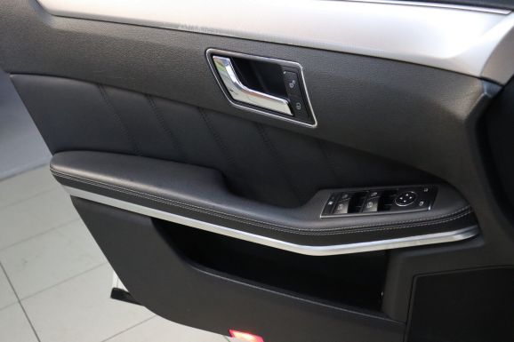 Mercedes-Benz E-Класс, 1.8 л, АТ, 2011 фото 13