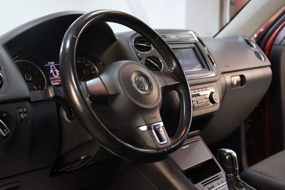 Volkswagen Tiguan, 1.4 л, Робот, 2013 фото 10