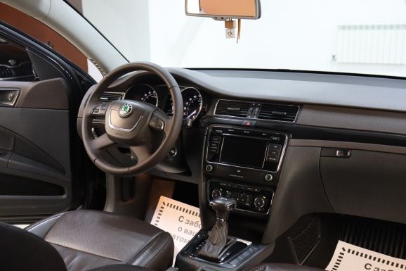 Skoda Superb, 2.0 л, Робот, 2013 фото 7