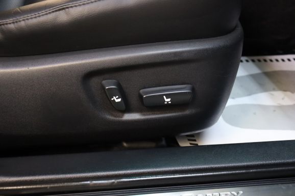 Toyota Camry, 2.5 л, АТ, 2012 фото 11