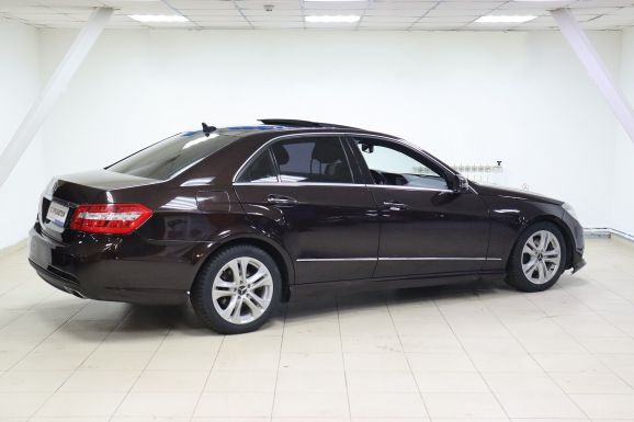Mercedes-Benz E-Класс, 3.0 л, АТ, 2011 фото 6