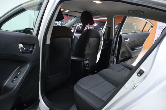 Kia Cerato, 2.0 л, АТ, 2018 фото 9