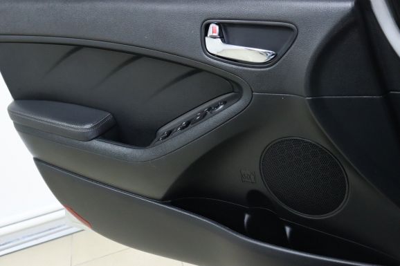 Kia Cerato, 2.0 л, АТ, 2018 фото 15