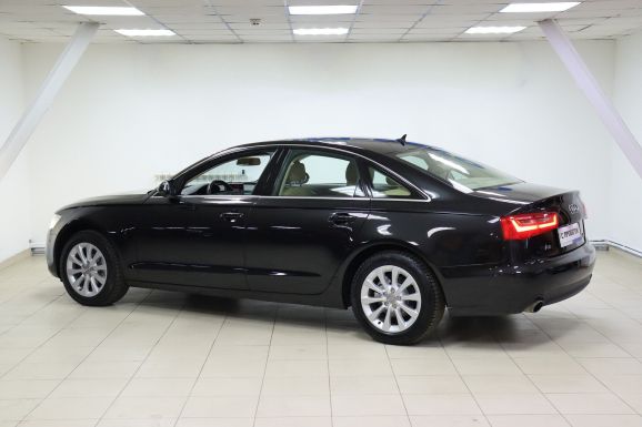 Audi A6, 2.8 л, Робот, 2011 фото 4