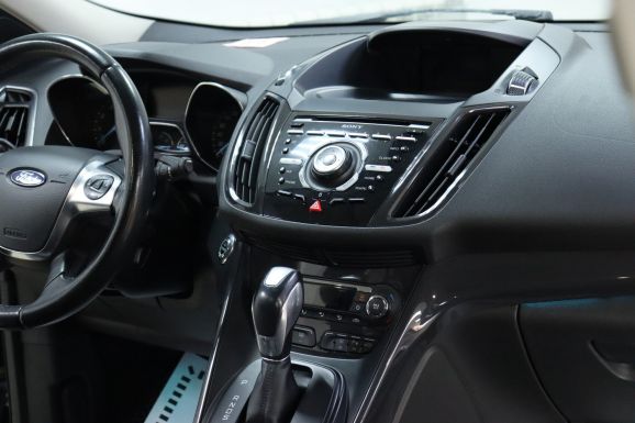 Ford Kuga, 1.6 л, АТ, 2015 фото 1