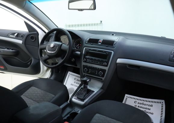 Skoda Octavia, 1.6 л, АТ, 2012 фото 7