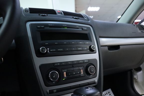 Skoda Octavia, 1.6 л, АТ, 2012 фото 10