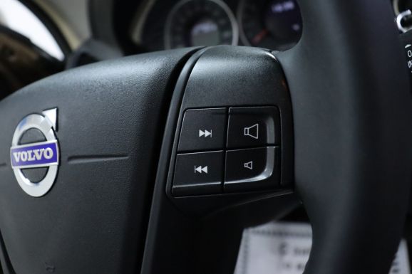 Volvo XC60, 2.0 л, Робот, 2010 фото 12