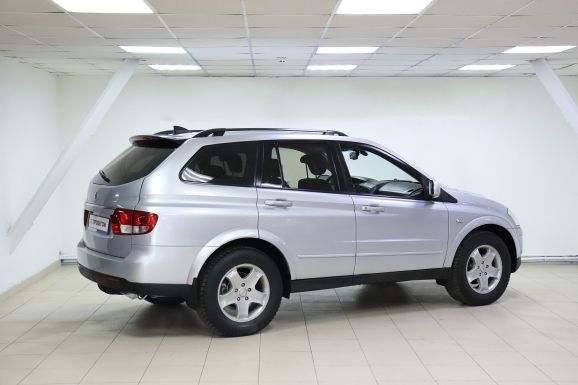 SsangYong Kyron, 2.3 л, АТ, 2008 фото 6