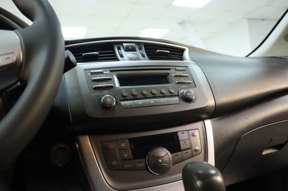 Nissan Tiida, 1.6 л, Вариатор, 2016 фото 10