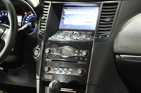 Infiniti FX, 3.7 л, АТ, 2012 фото 11