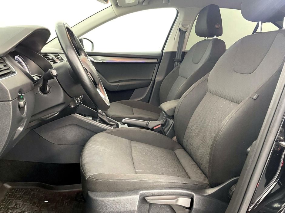 Skoda Octavia, 1.8 л, Робот, 2018 фото 5