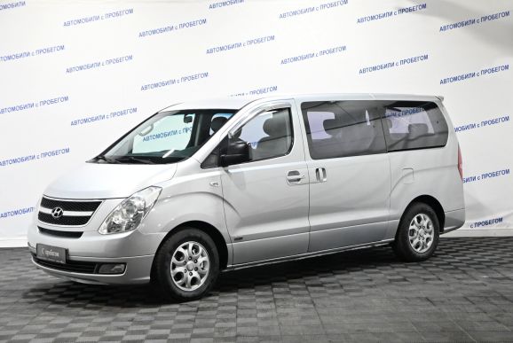 Hyundai Grand Starex, 2.5 л, АТ, 2010 фото 3