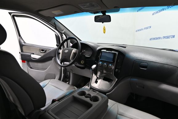 Hyundai Grand Starex, 2.5 л, АТ, 2010 фото 8