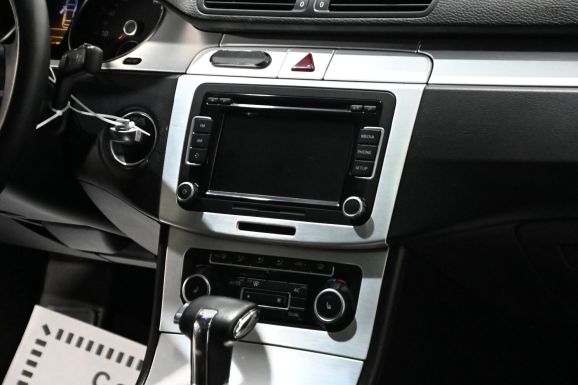 Volkswagen Passat CC, 1.8 л, Робот, 2010 фото 2